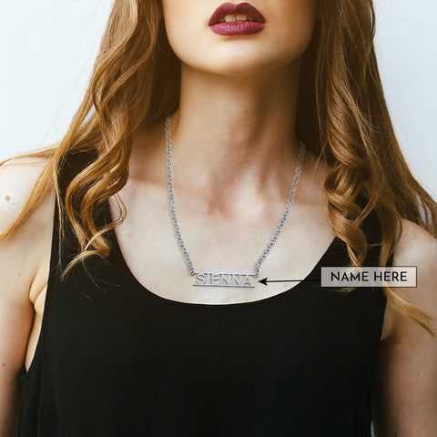 Image of Chic Bar Name Necklace in Cut Out Design